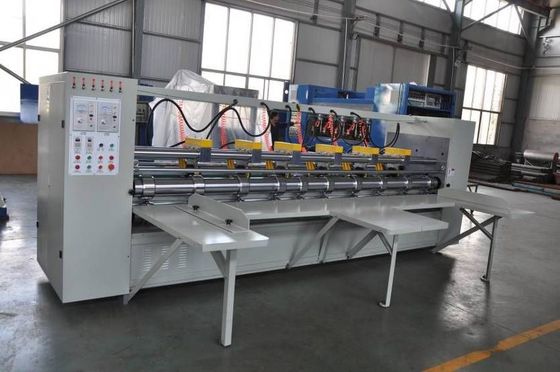 Electric Regulating Heavy Duty Slitter Scorer Machine Eight Shaft Type With Pre-Creaser